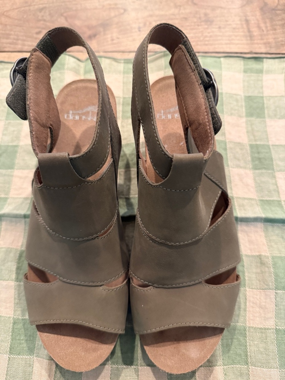 Dansko Sera Wedge Olive Green Cutout Wedge Sandals size 40